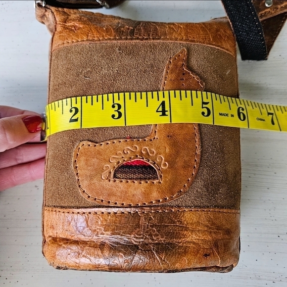 Vintage Peruvian Small Leather Llama Alpaca Brown Crossbody Bag Purse Pouch Peru - Picture 8 of 12